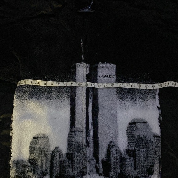 Awake NY Men's Black and White Jacket coast to coast - Picture 3 of 4